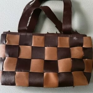 Comely Seatbelt Tote Bag